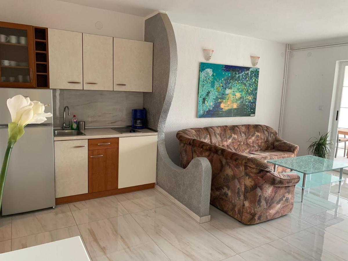 Apartman Kartec Krk Town Zewnętrze zdjęcie