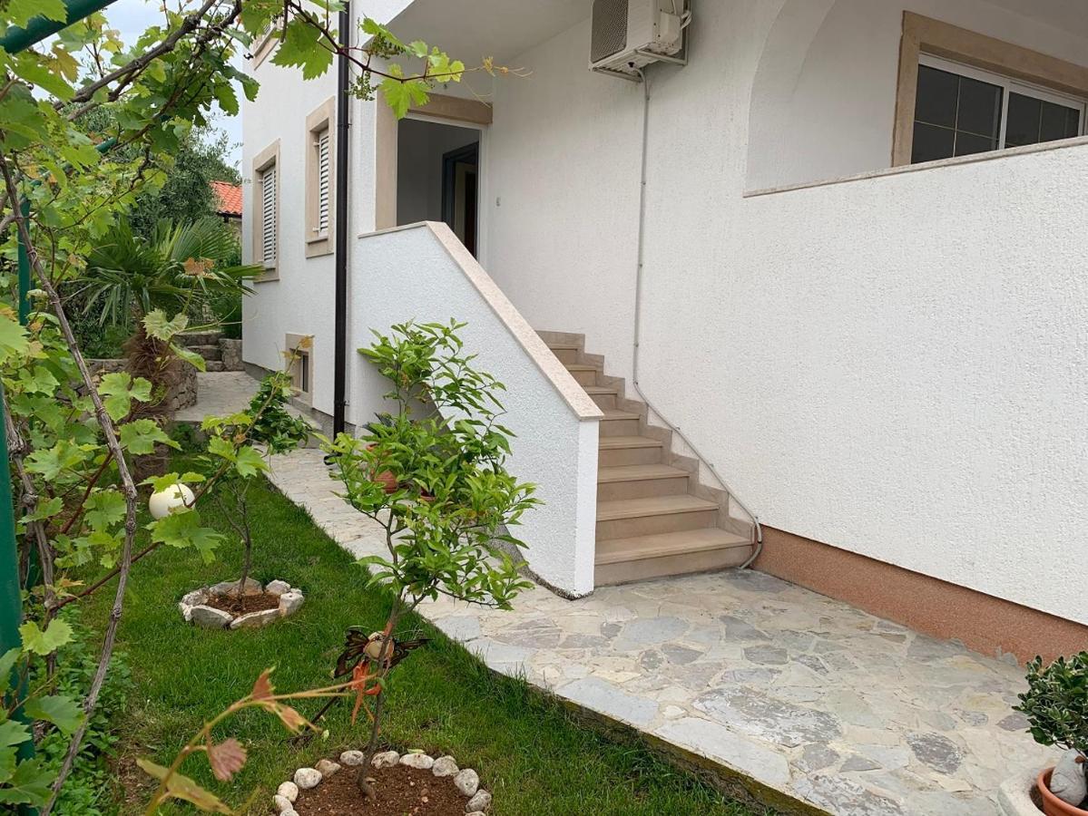 Apartman Kartec Krk Town Zewnętrze zdjęcie