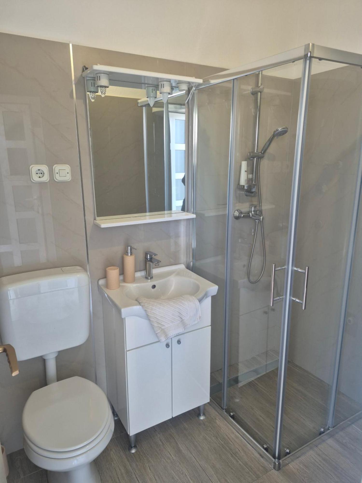 Apartman Kartec Krk Town Zewnętrze zdjęcie