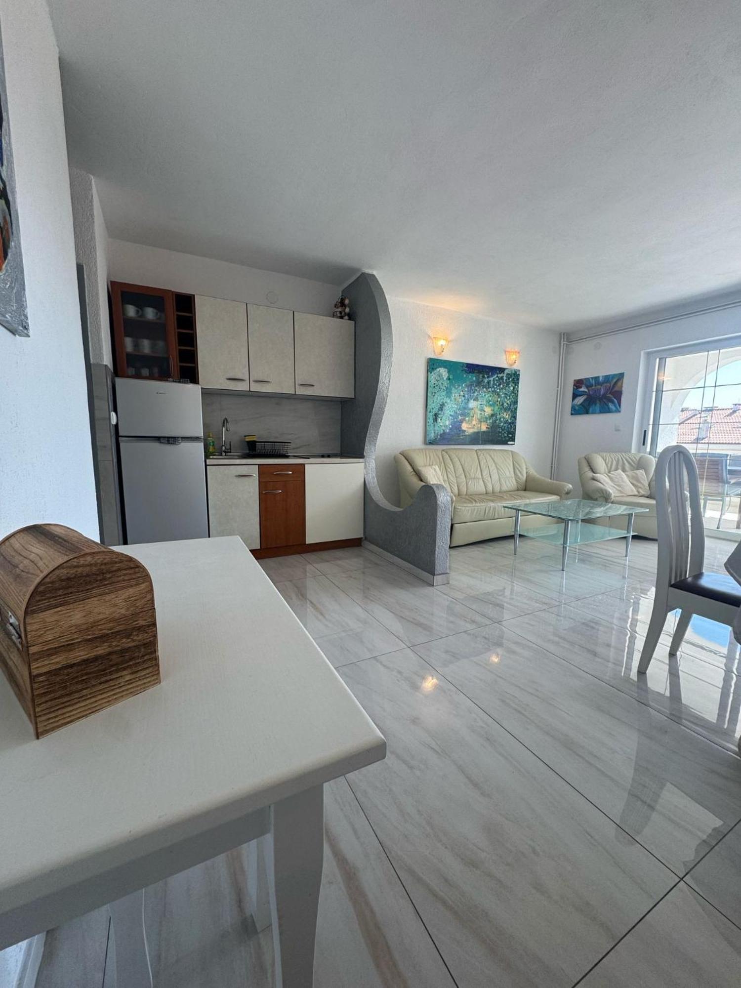 Apartman Kartec Krk Town Zewnętrze zdjęcie