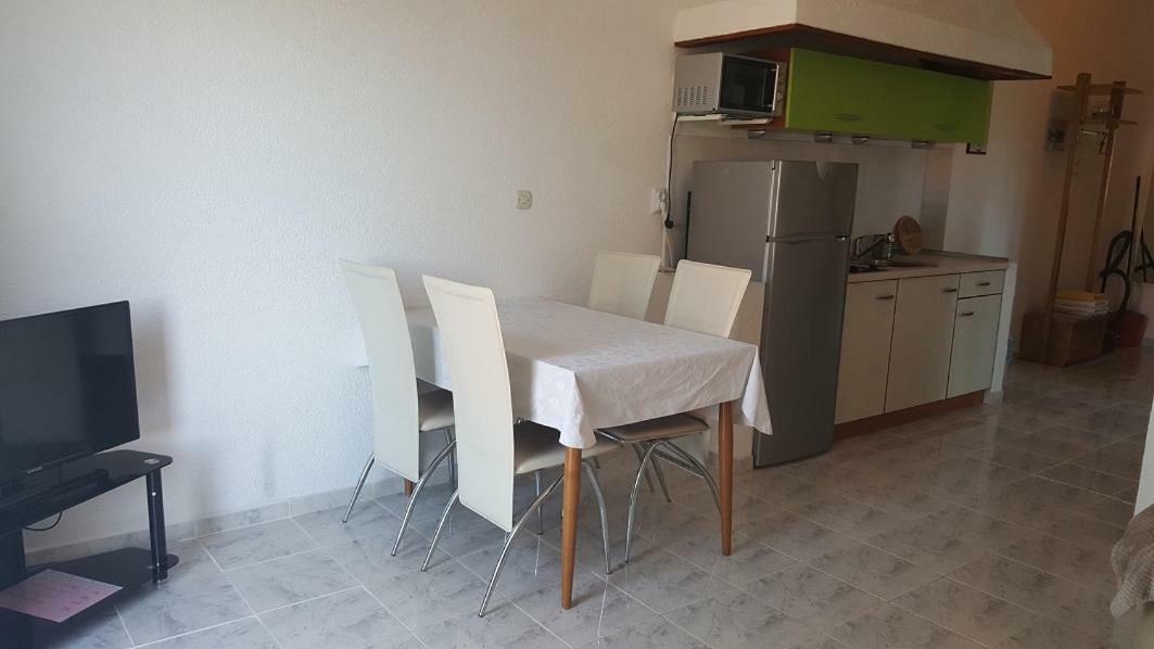 Apartman Kartec Krk Town Zewnętrze zdjęcie